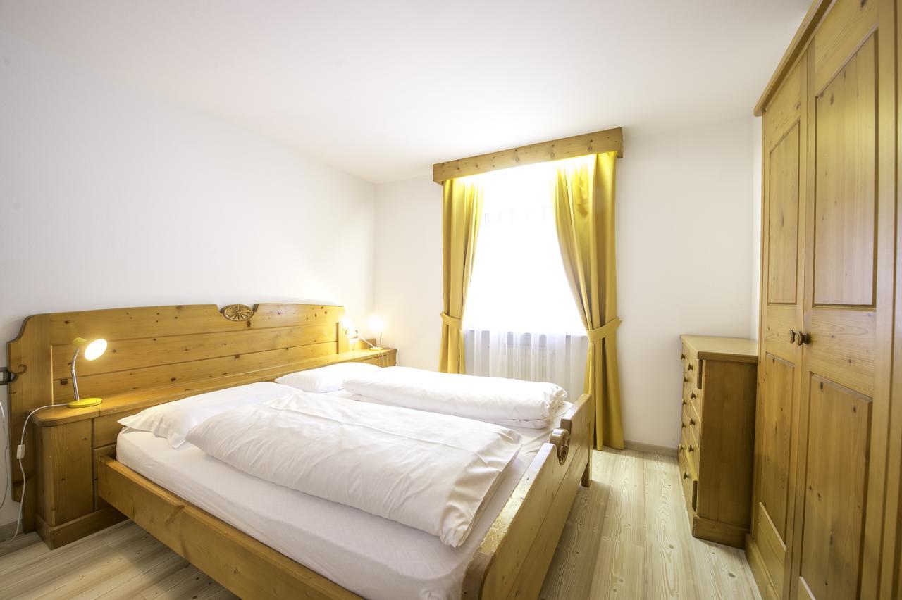 Appartamenti Ladina Campitello di Fassa Bagian luar foto
