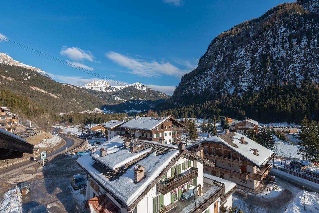 Appartamenti Ladina Campitello di Fassa Bagian luar foto